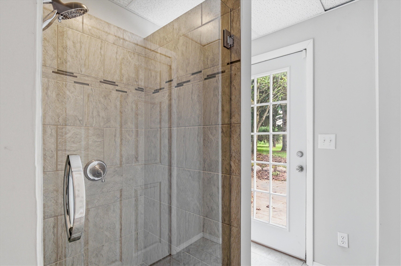 6355 Waters Road, Ann Arbor, MI, 48103-9652