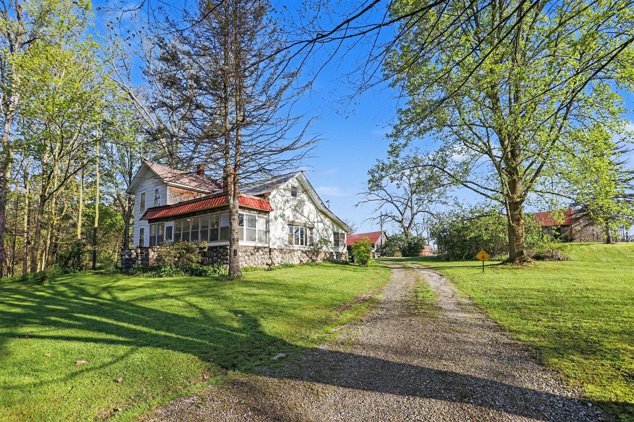 4360 Waldorf Road, Delton, MI, 49046
