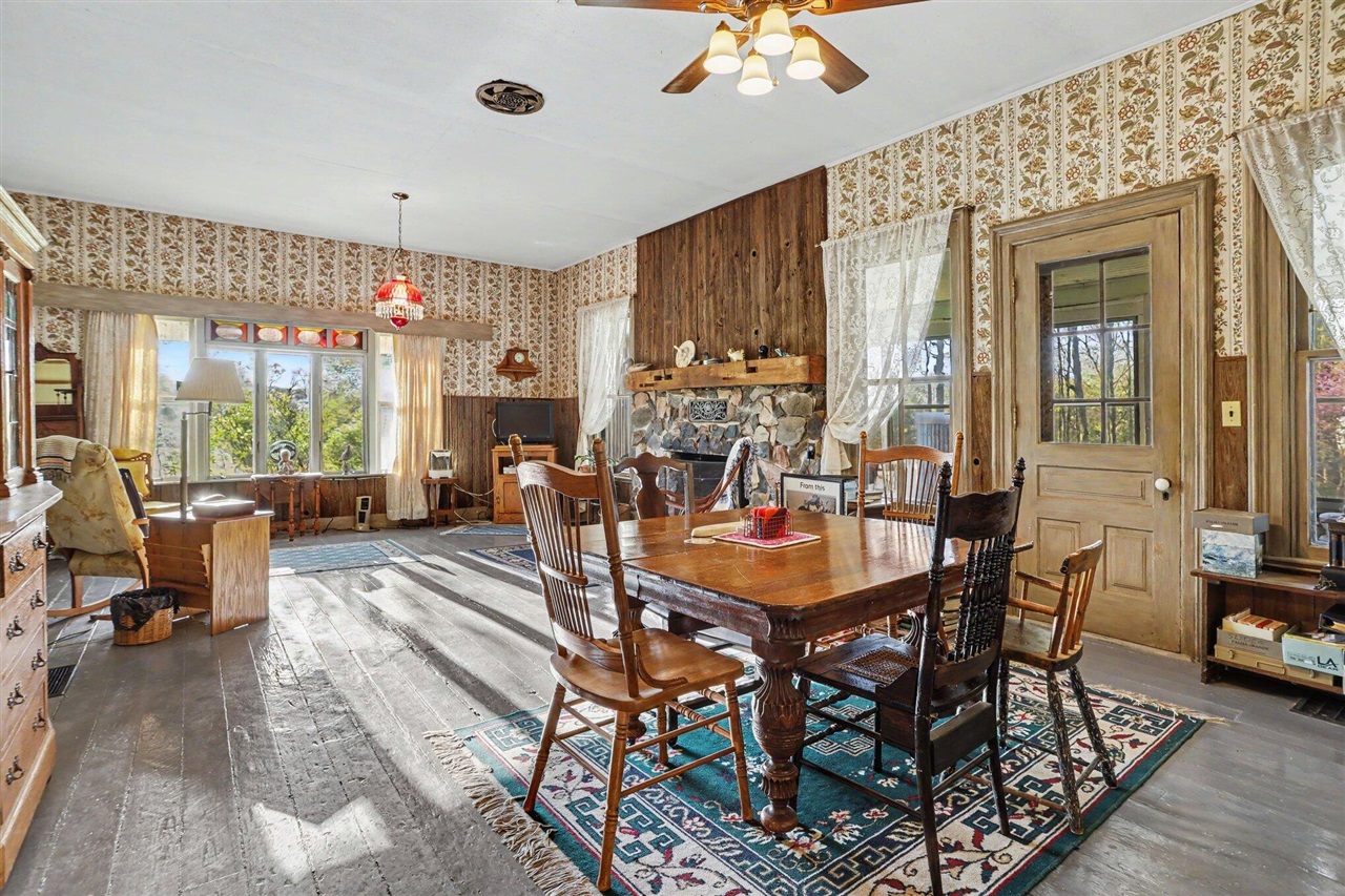 4360 Waldorf Road, Delton, MI, 49046
