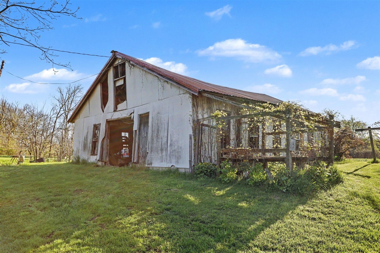 4360 Waldorf Road, Delton, MI, 49046