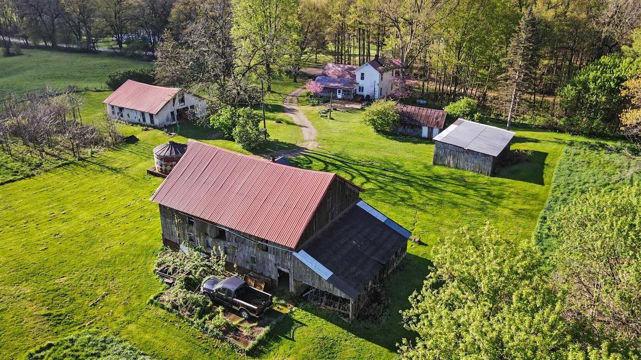 4360 Waldorf Road, Delton, MI, 49046
