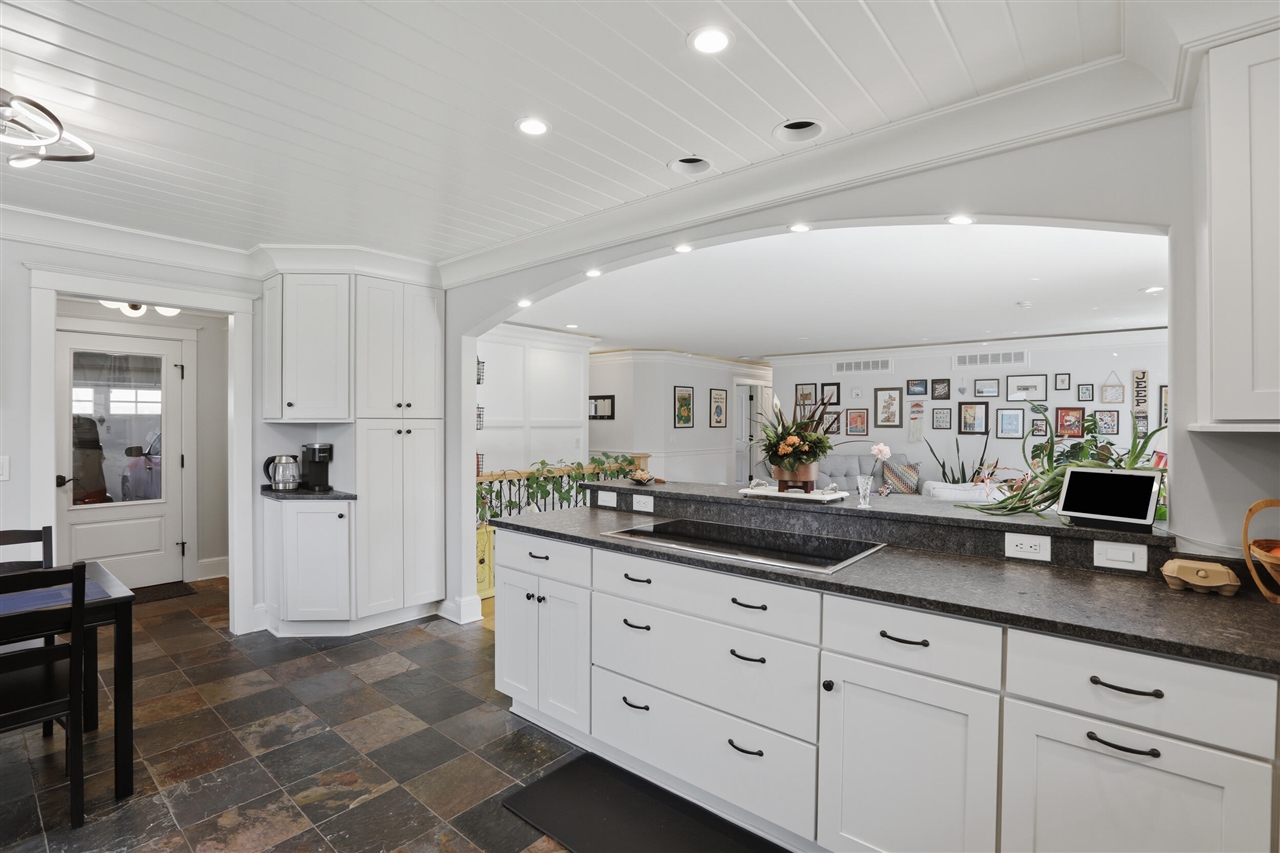 3111 Smugglers Ridge, Commerce Twp, MI, 48390-1285