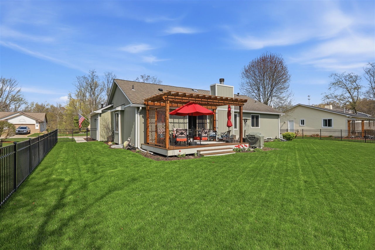 3111 Smugglers Ridge, Commerce Twp, MI, 48390-1285
