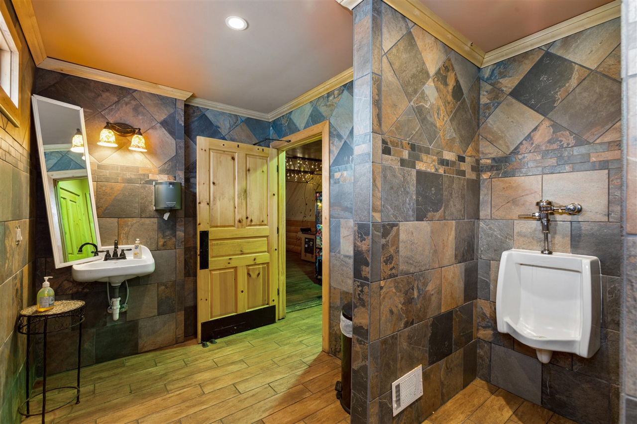 202 U.S. 12, Galien, MI, 49113