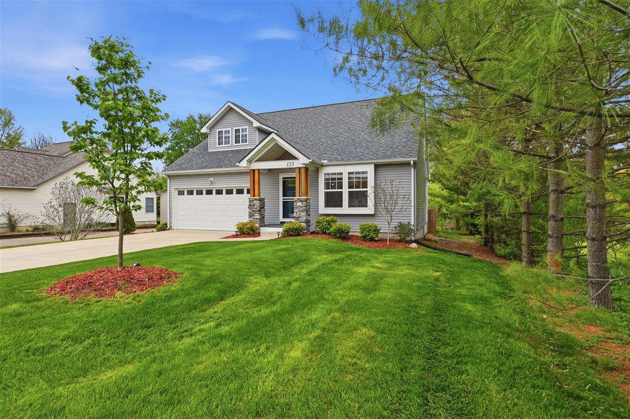8584 Cobblestone Drive, Newport, MI, 48166-7813
