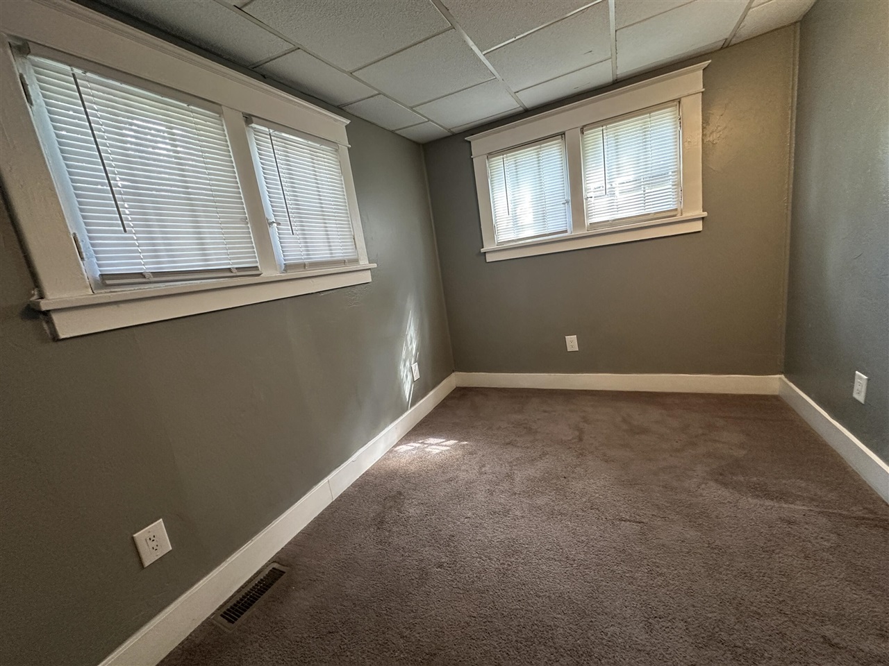 2336 5th Street, Muskegon, MI, 49444-1476