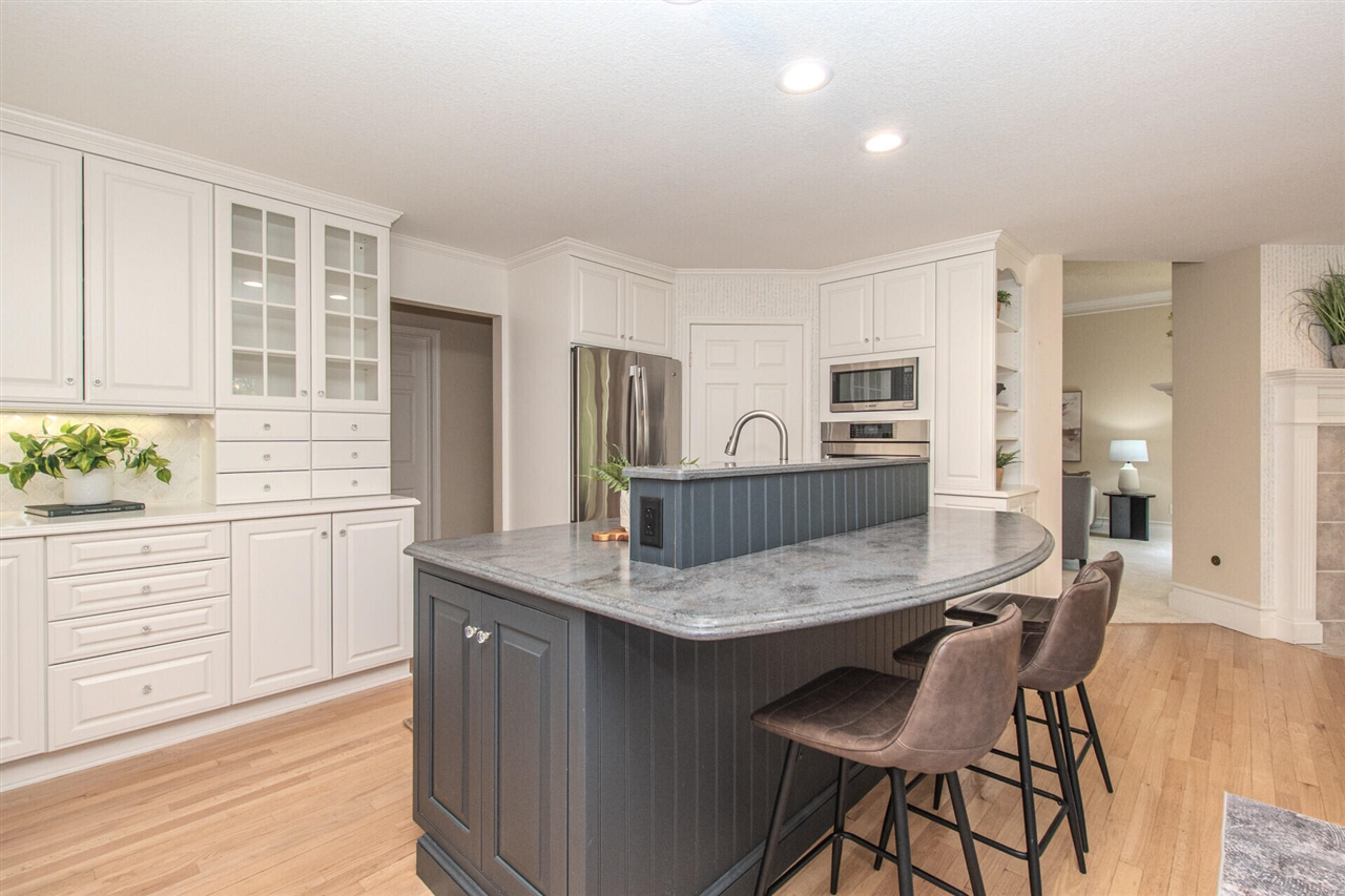 1453 Waterways Drive, Ann Arbor, MI, 48108-2757