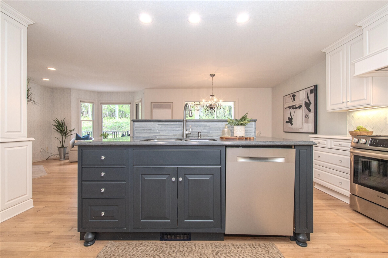 1453 Waterways Drive, Ann Arbor, MI, 48108-2757
