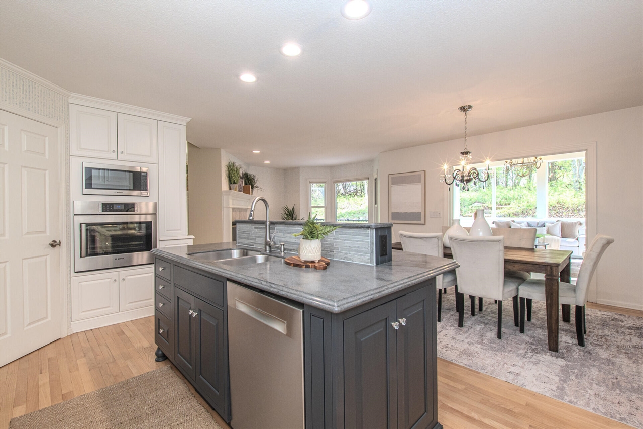 1453 Waterways Drive, Ann Arbor, MI, 48108-2757