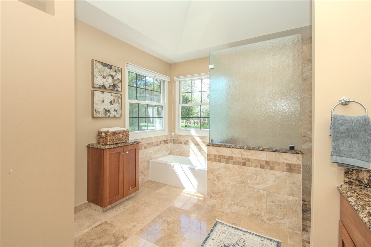 1453 Waterways Drive, Ann Arbor, MI, 48108-2757