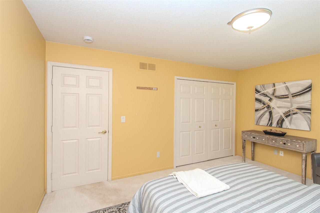 1453 Waterways Drive, Ann Arbor, MI, 48108-2757