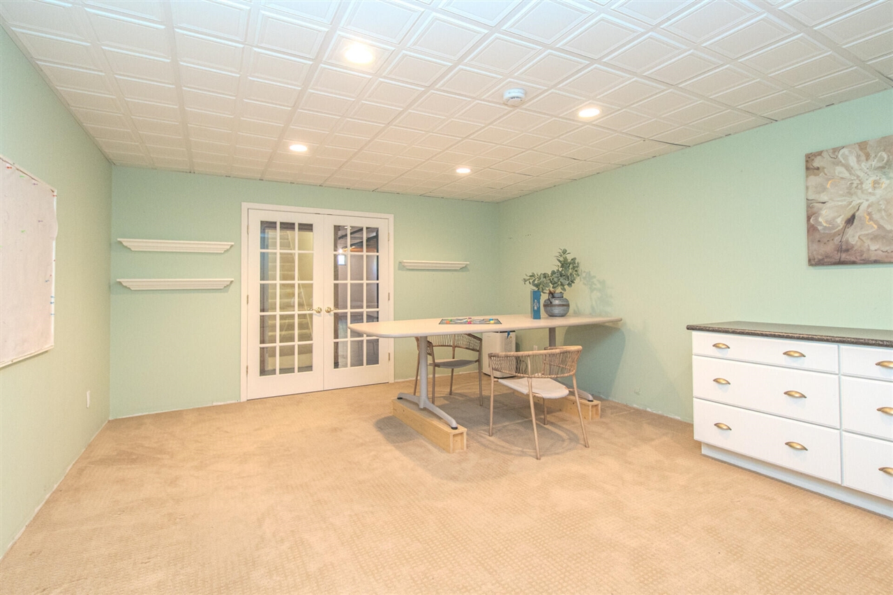 1453 Waterways Drive, Ann Arbor, MI, 48108-2757
