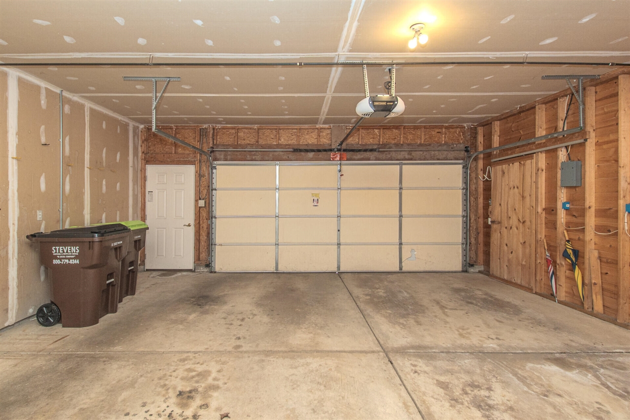 1453 Waterways Drive, Ann Arbor, MI, 48108-2757
