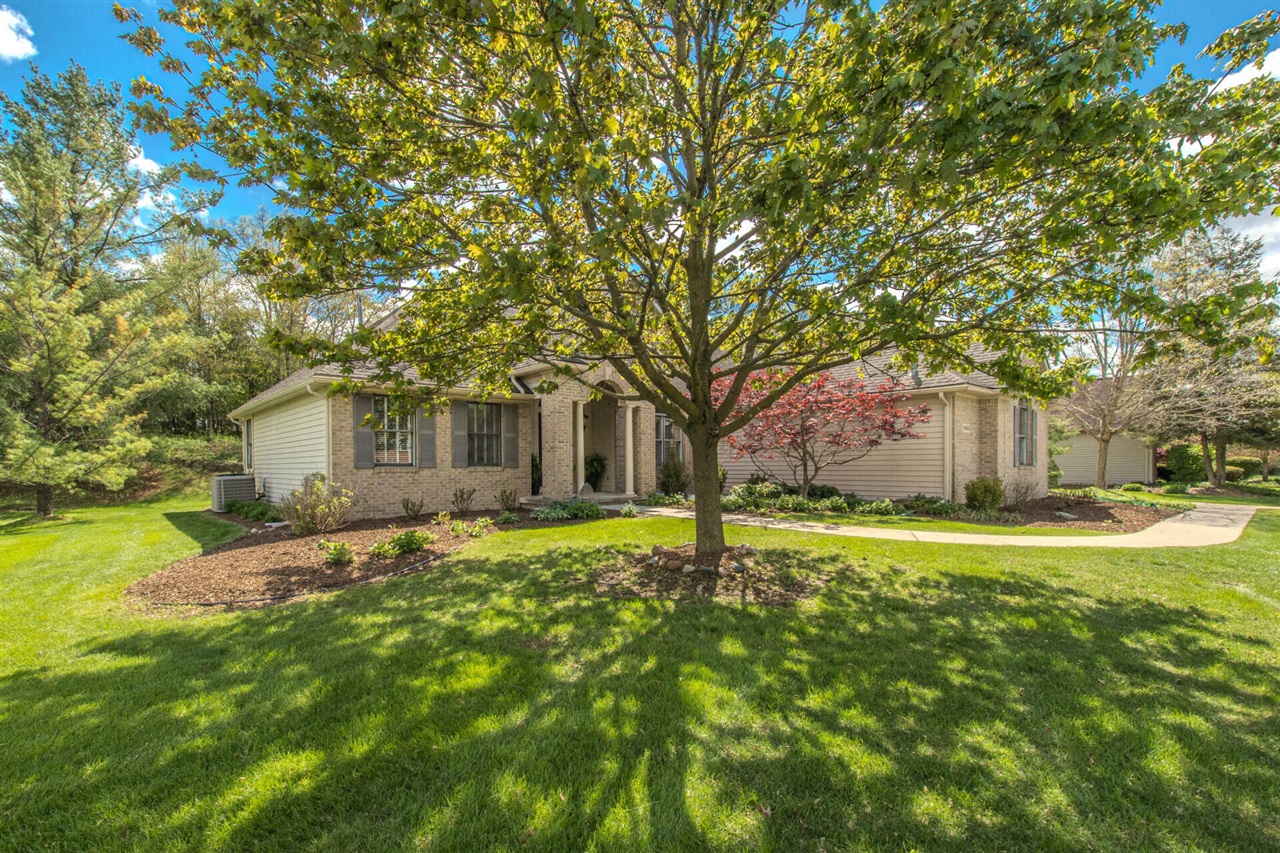 1453 Waterways Drive, Ann Arbor, MI, 48108-2757