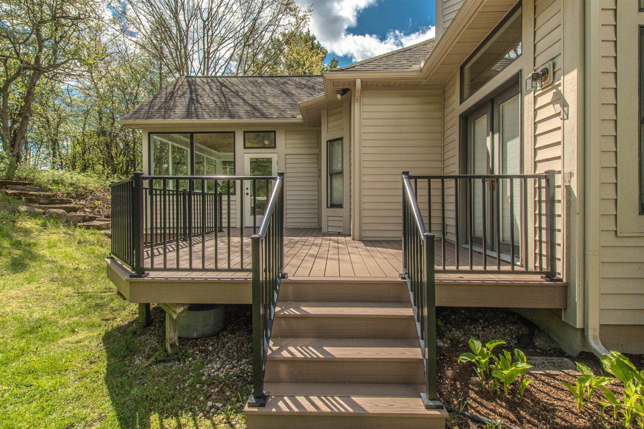 1453 Waterways Drive, Ann Arbor, MI, 48108-2757