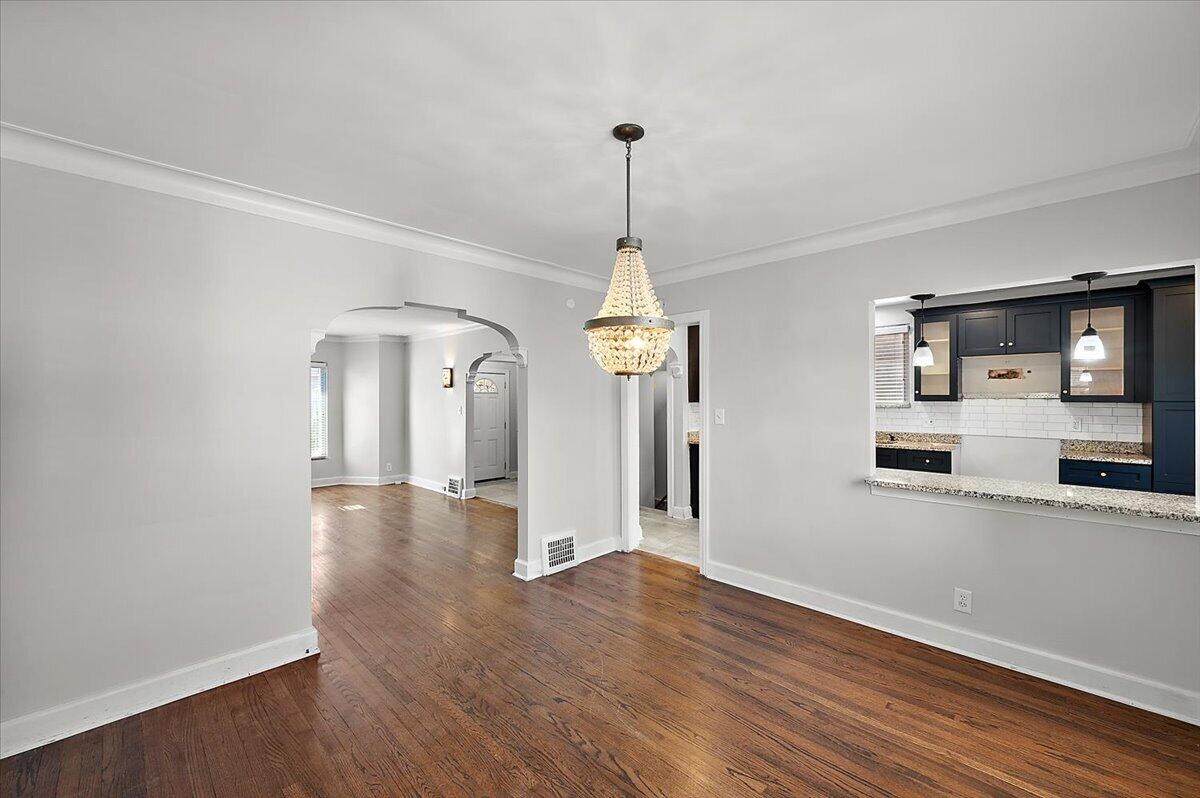 18942 Prairie Street, Detroit, MI, 48221-2136