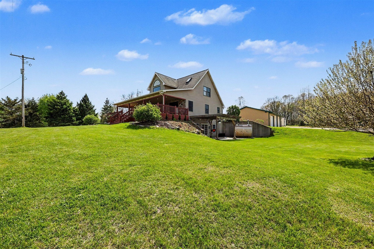 11596 Roepke Road, Gregory, MI, 48137-9642