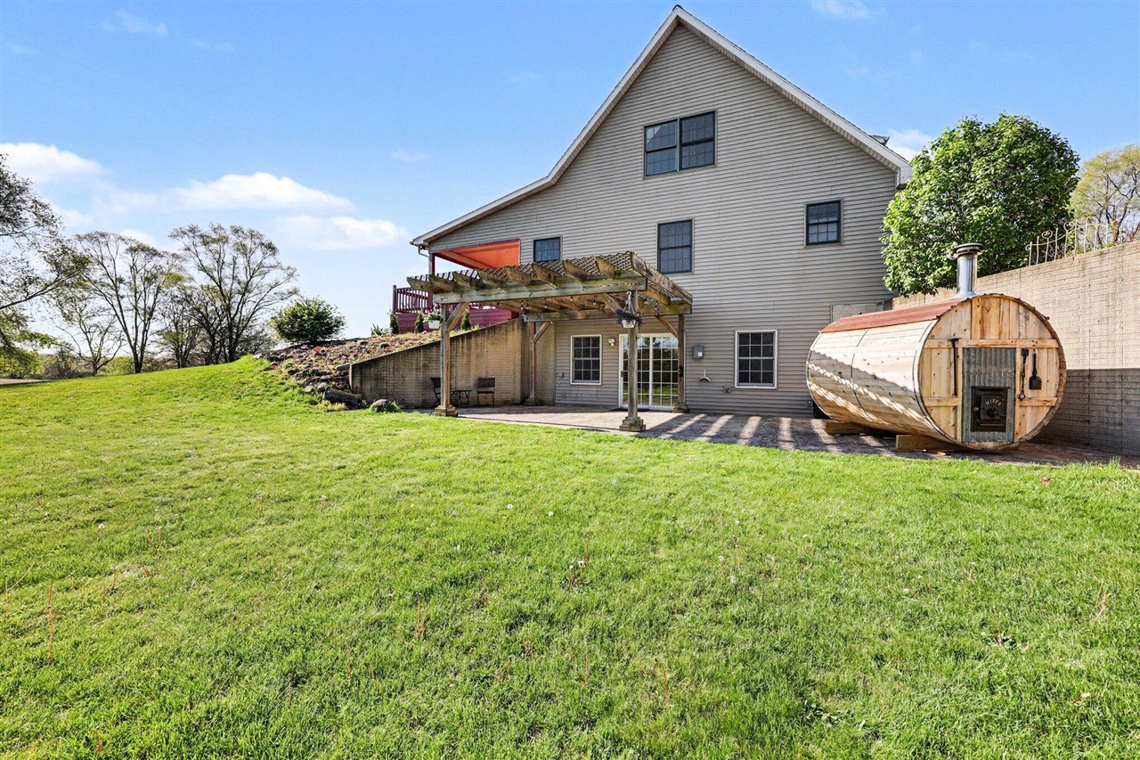 11596 Roepke Road, Gregory, MI, 48137-9642