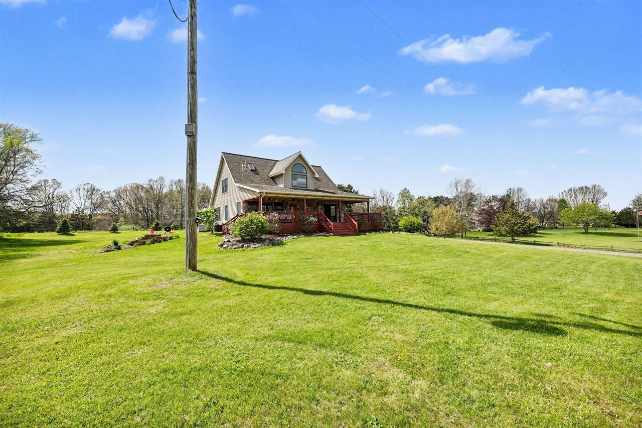 11596 Roepke Road, Gregory, MI, 48137-9642