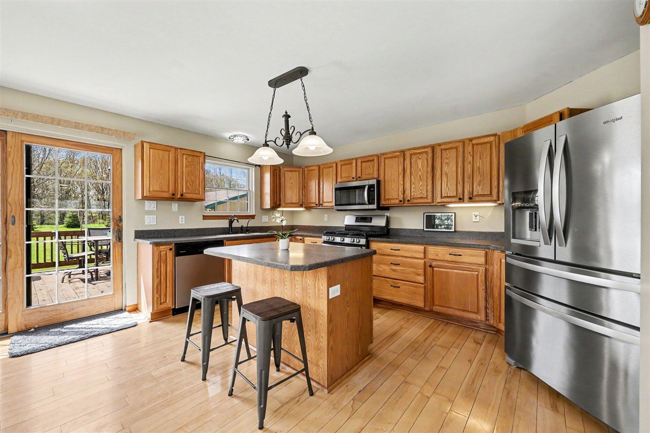 11596 Roepke Road, Gregory, MI, 48137-9642