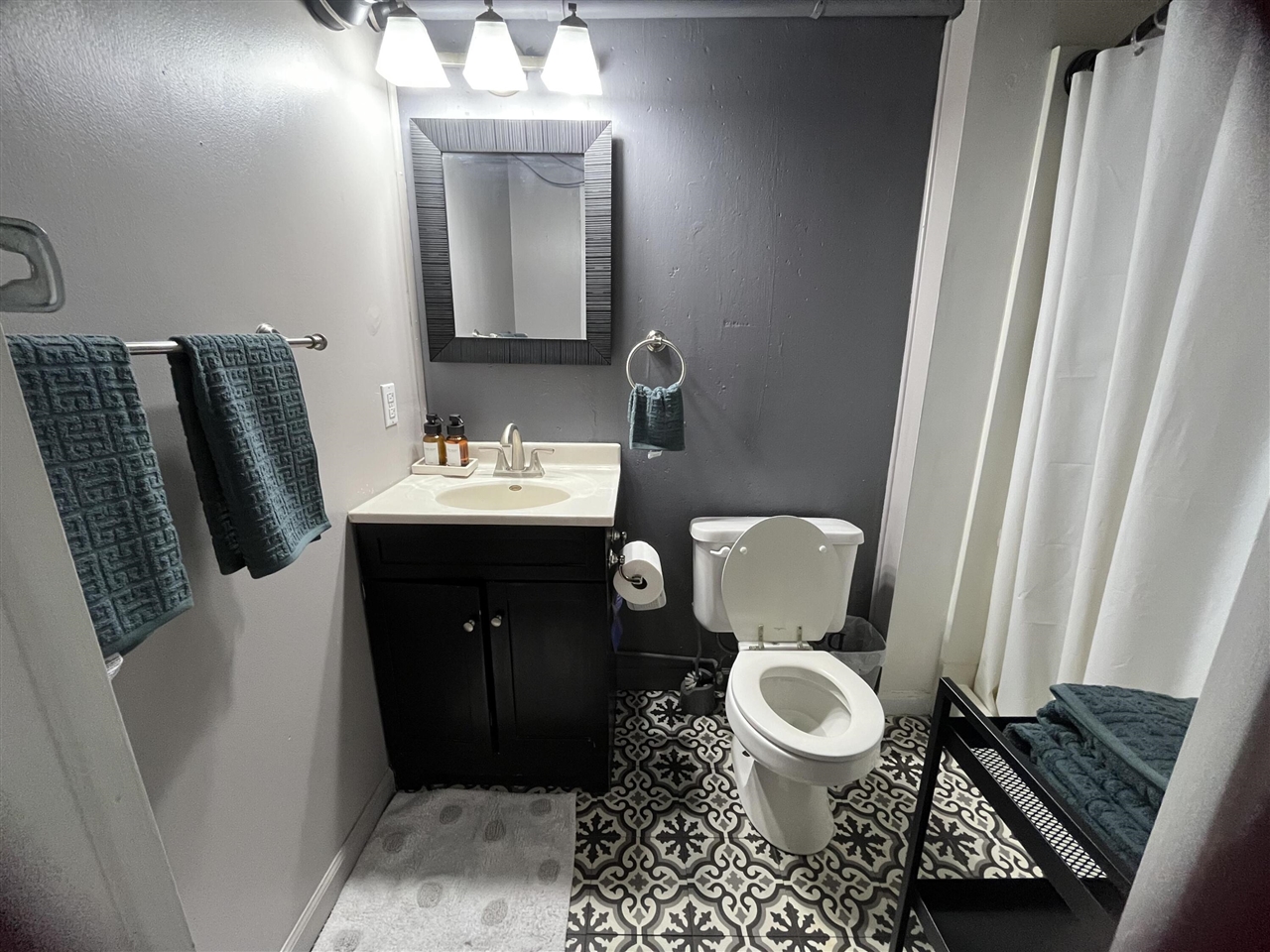 3821 Oakridge Drive, Kalamazoo, MI, 49008-2865