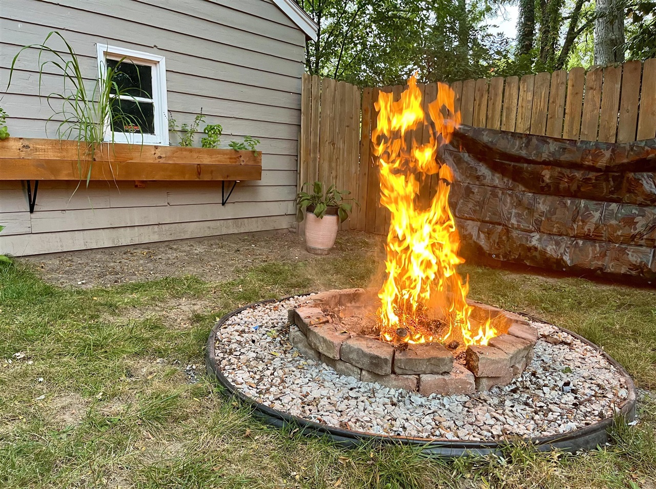 3821 Oakridge Drive, Kalamazoo, MI, 49008-2865