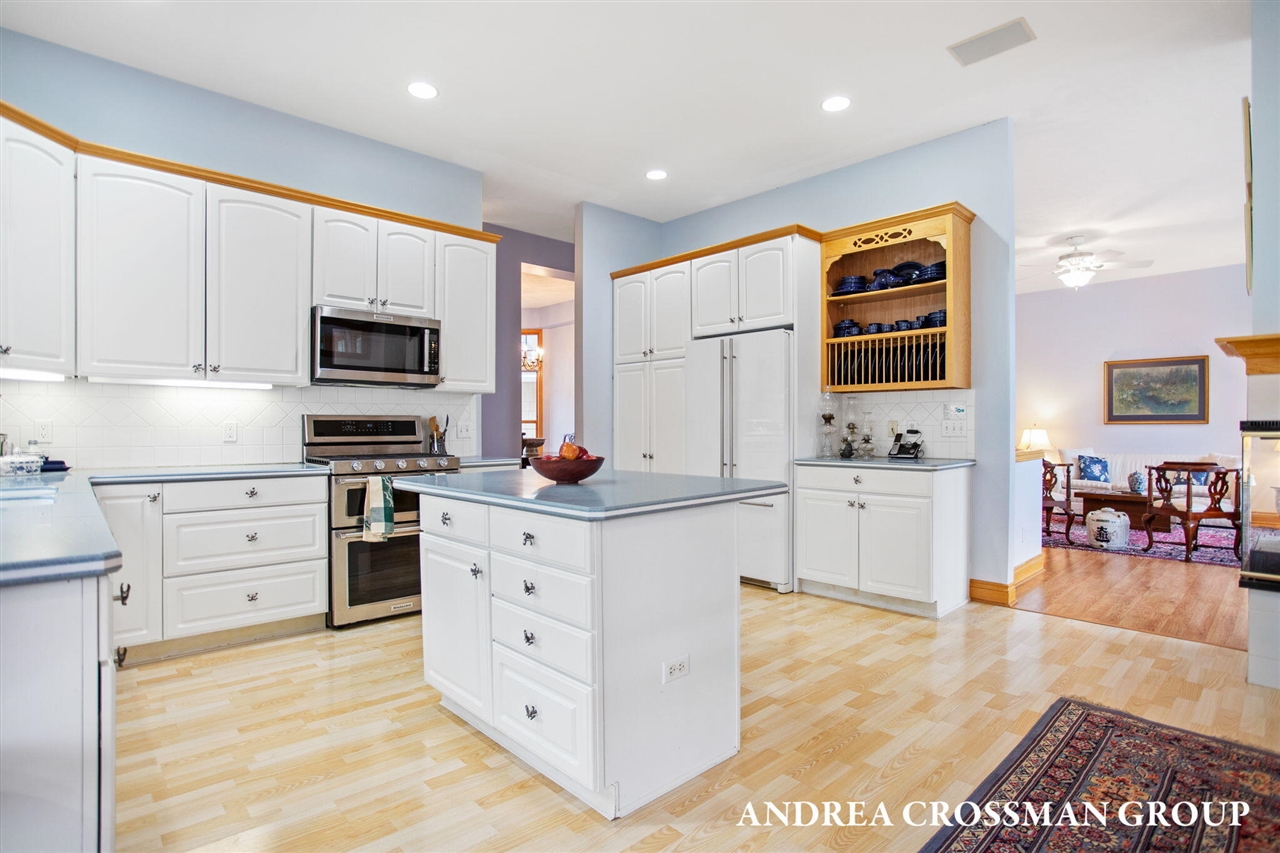 1013 Pebble Stone Court, Holland, MI, 49424-6639