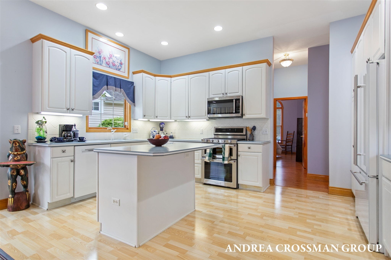 1013 Pebble Stone Court, Holland, MI, 49424-6639