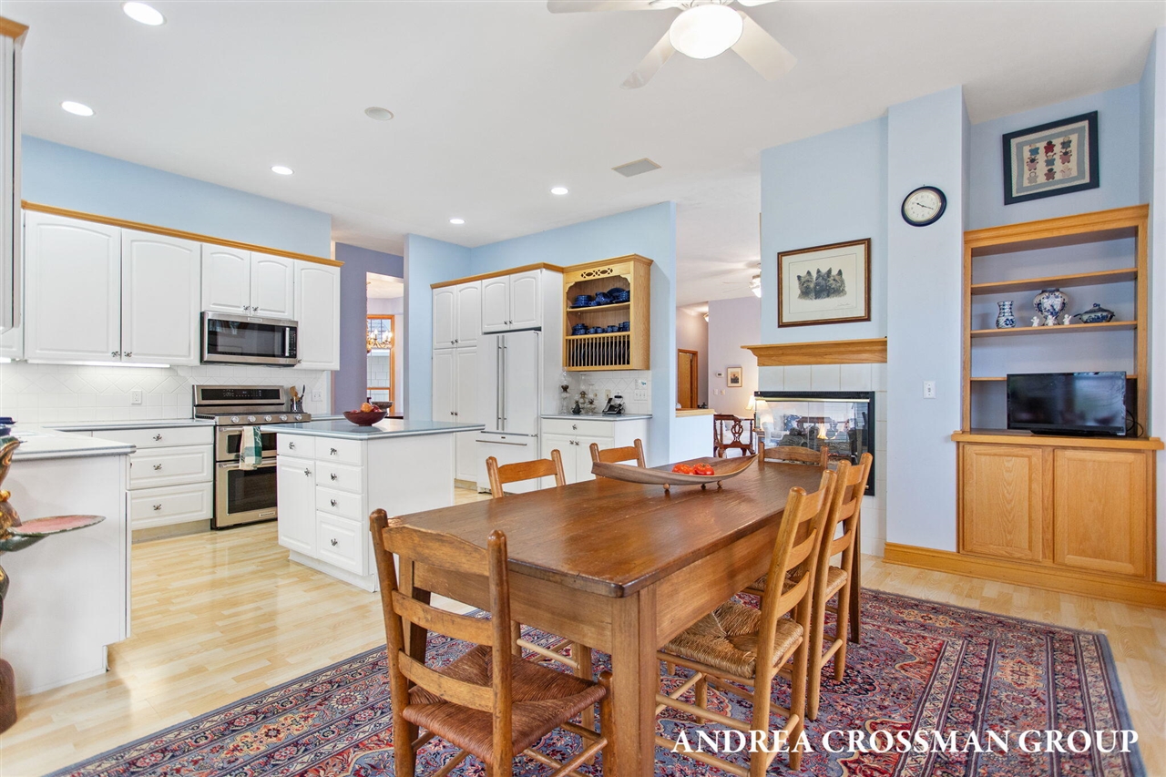 1013 Pebble Stone Court, Holland, MI, 49424-6639