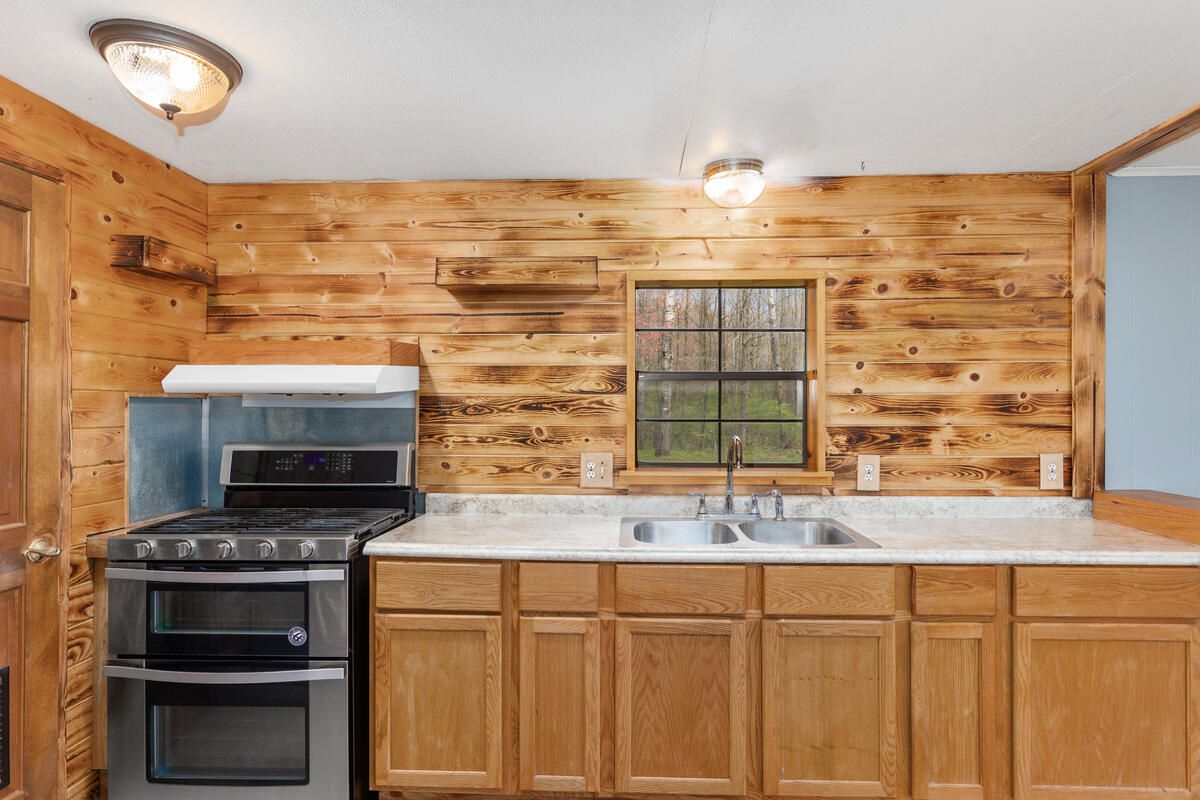 11718 Federal Road, Morley, MI, 49336-9611