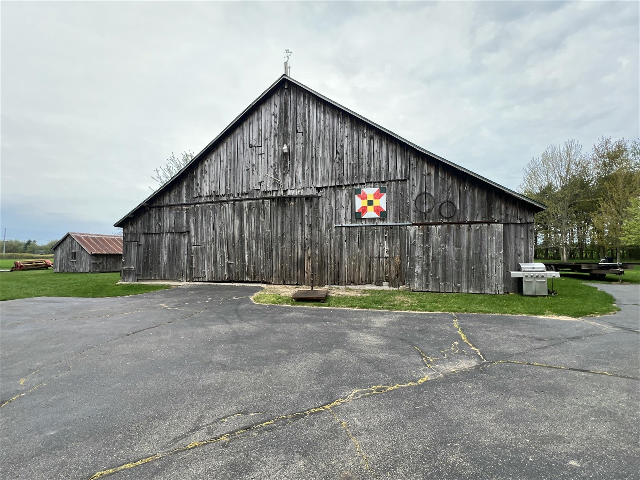 8331 112th Avenue, West Olive, MI, 49460-9658