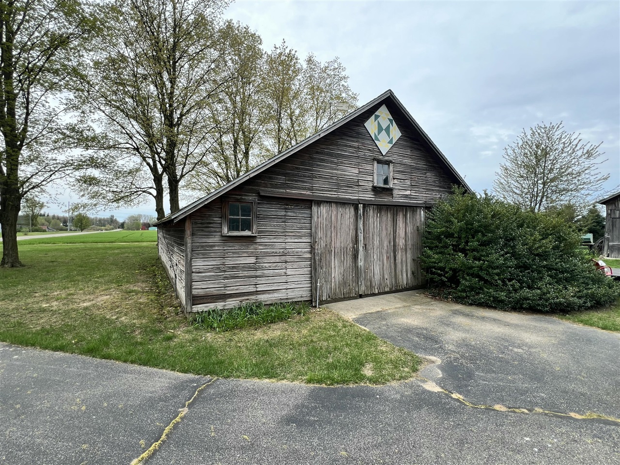 8331 112th Avenue, West Olive, MI, 49460-9658