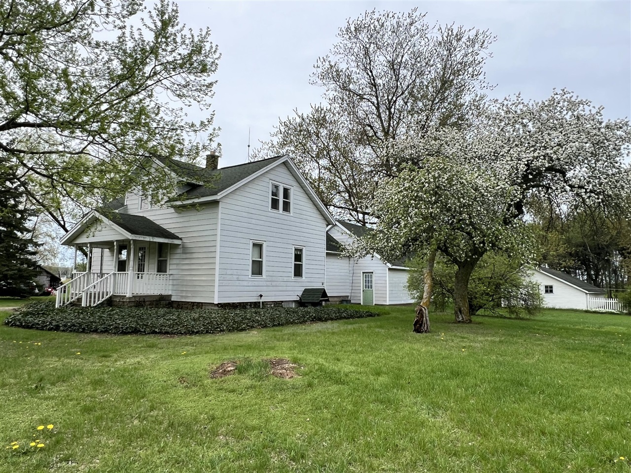 8331 112th Avenue, West Olive, MI, 49460-9658