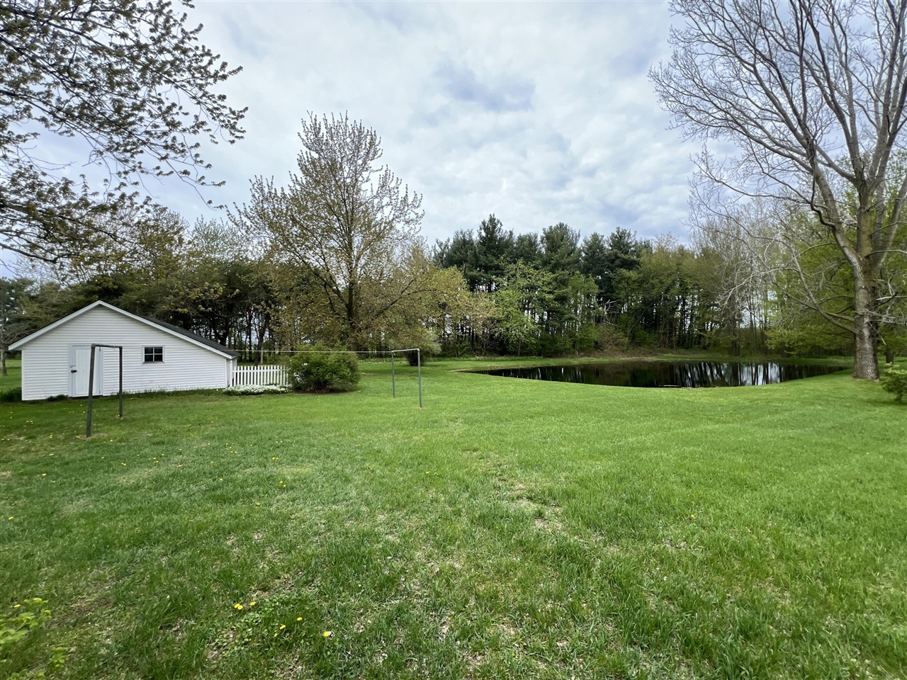 8331 112th Avenue, West Olive, MI, 49460-9658