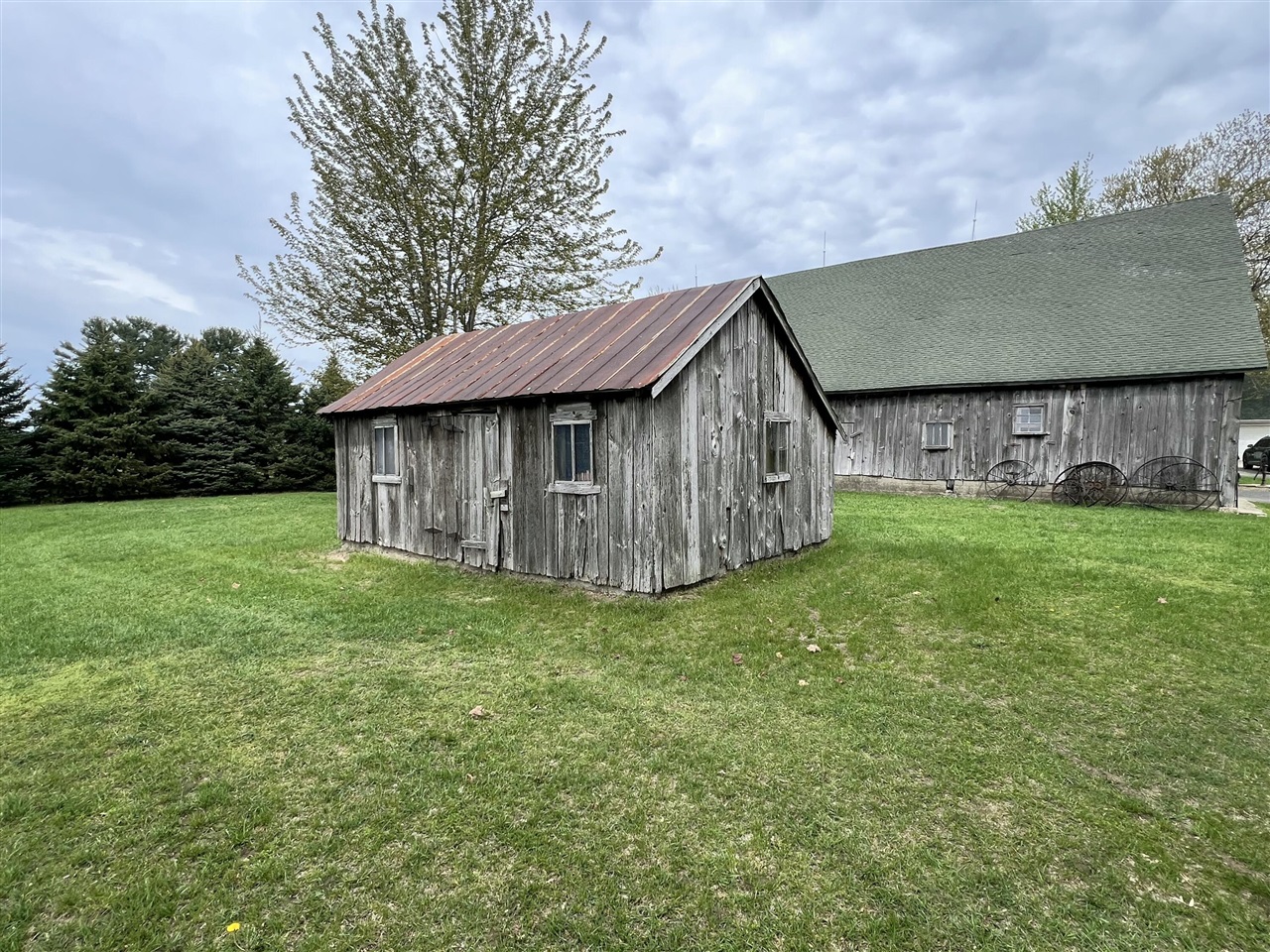 8331 112th Avenue, West Olive, MI, 49460-9658