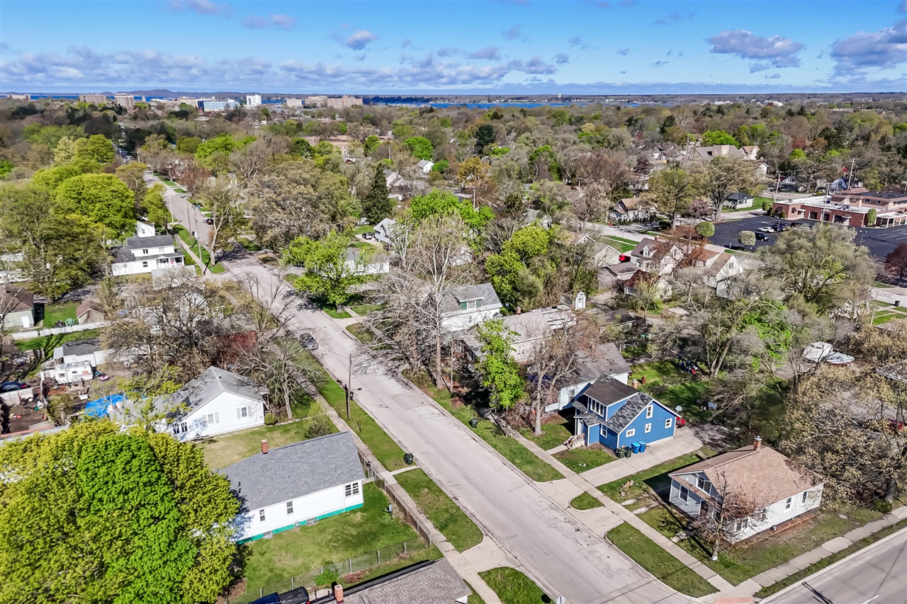 778 E Isabella Avenue, Muskegon, MI, 49442-3962