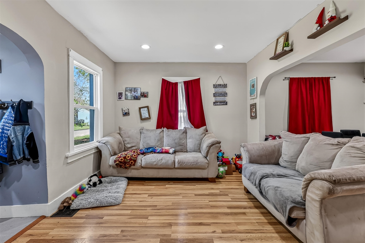 778 E Isabella Avenue, Muskegon, MI, 49442-3962