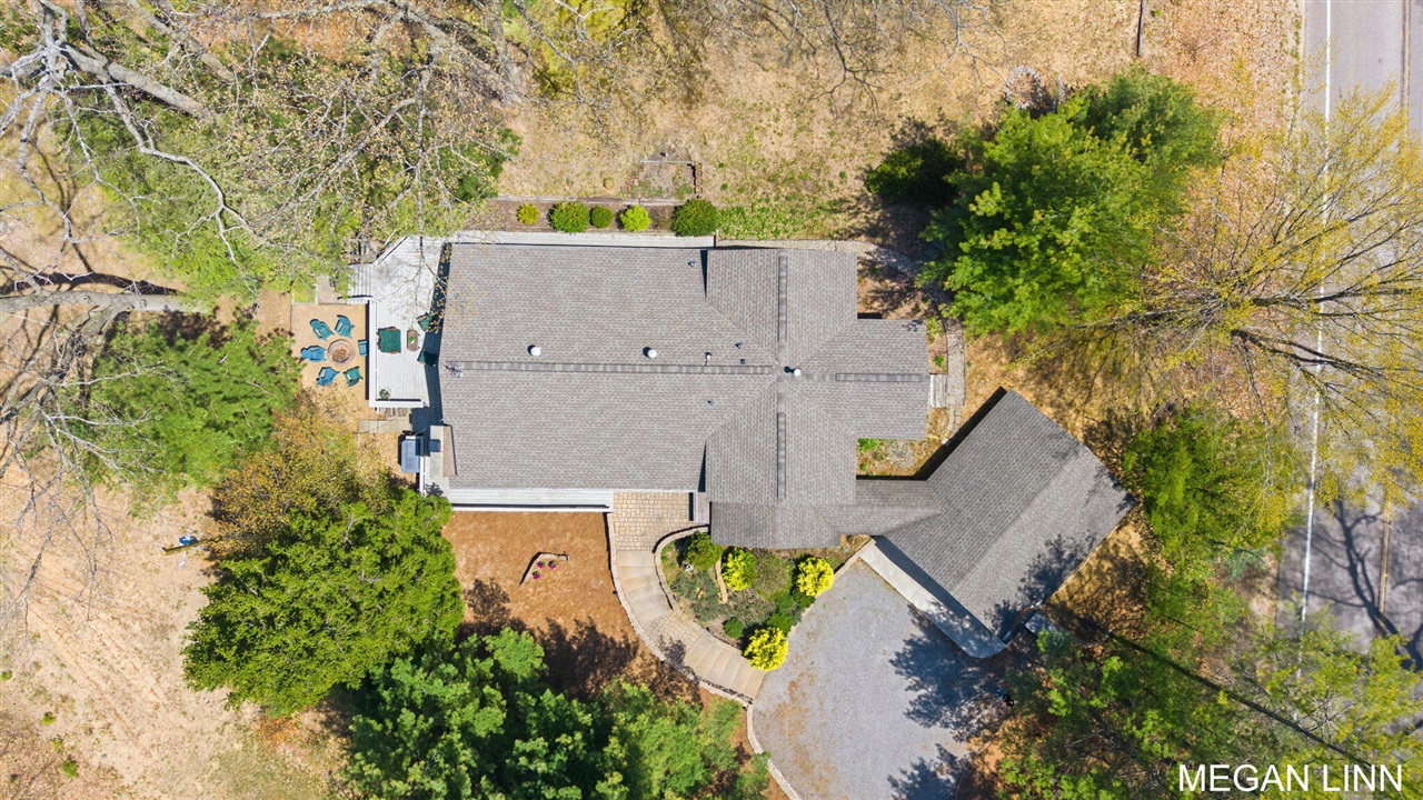 7135 Lakeshore Avenue, West Olive, MI, 49460-9202