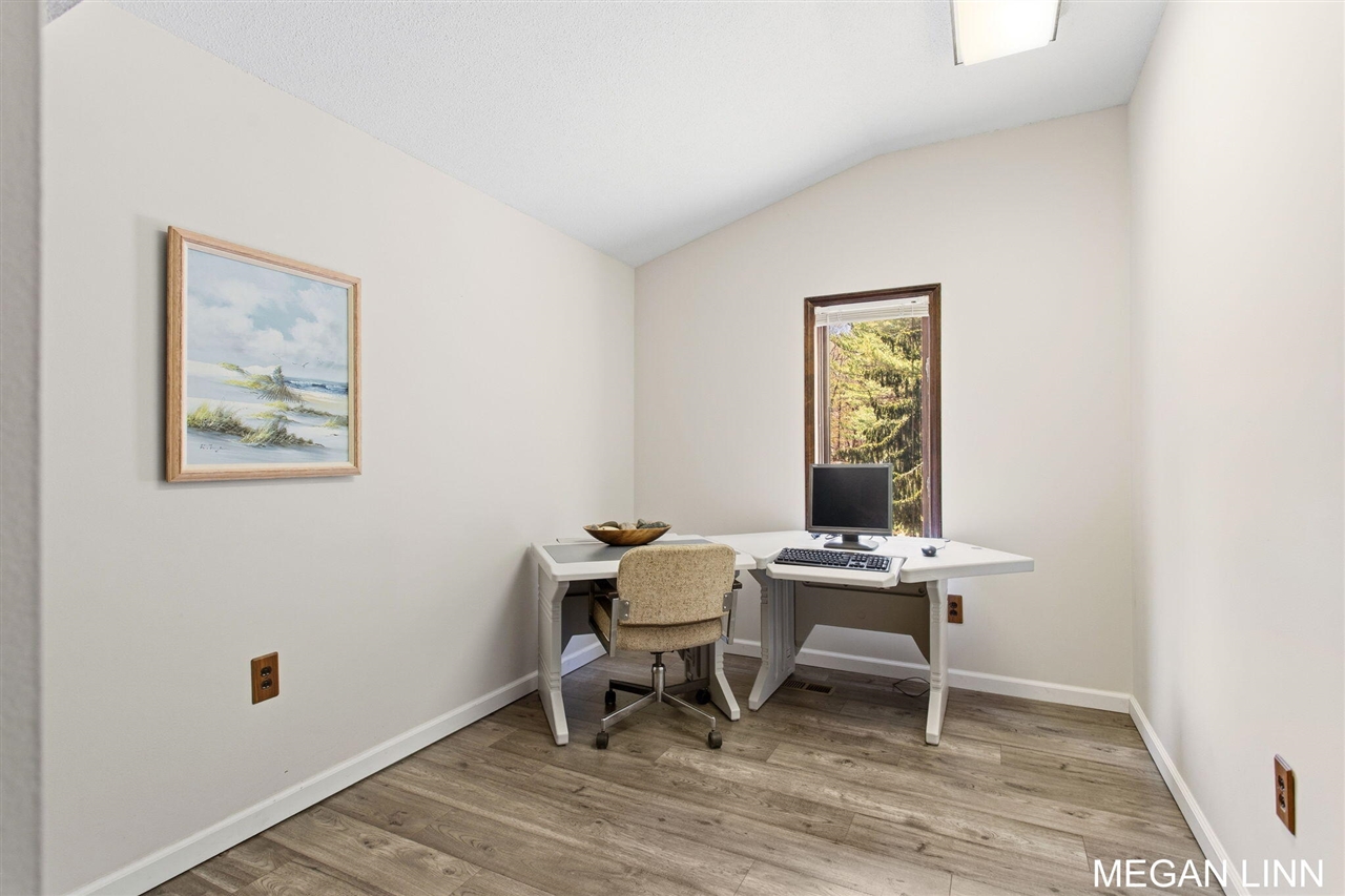 7135 Lakeshore Avenue, West Olive, MI, 49460-9202