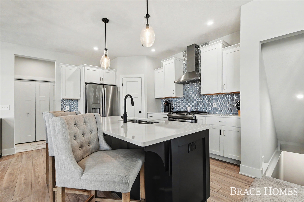 8325 Cooks Corner Drive, Byron Center, MI, 49315
