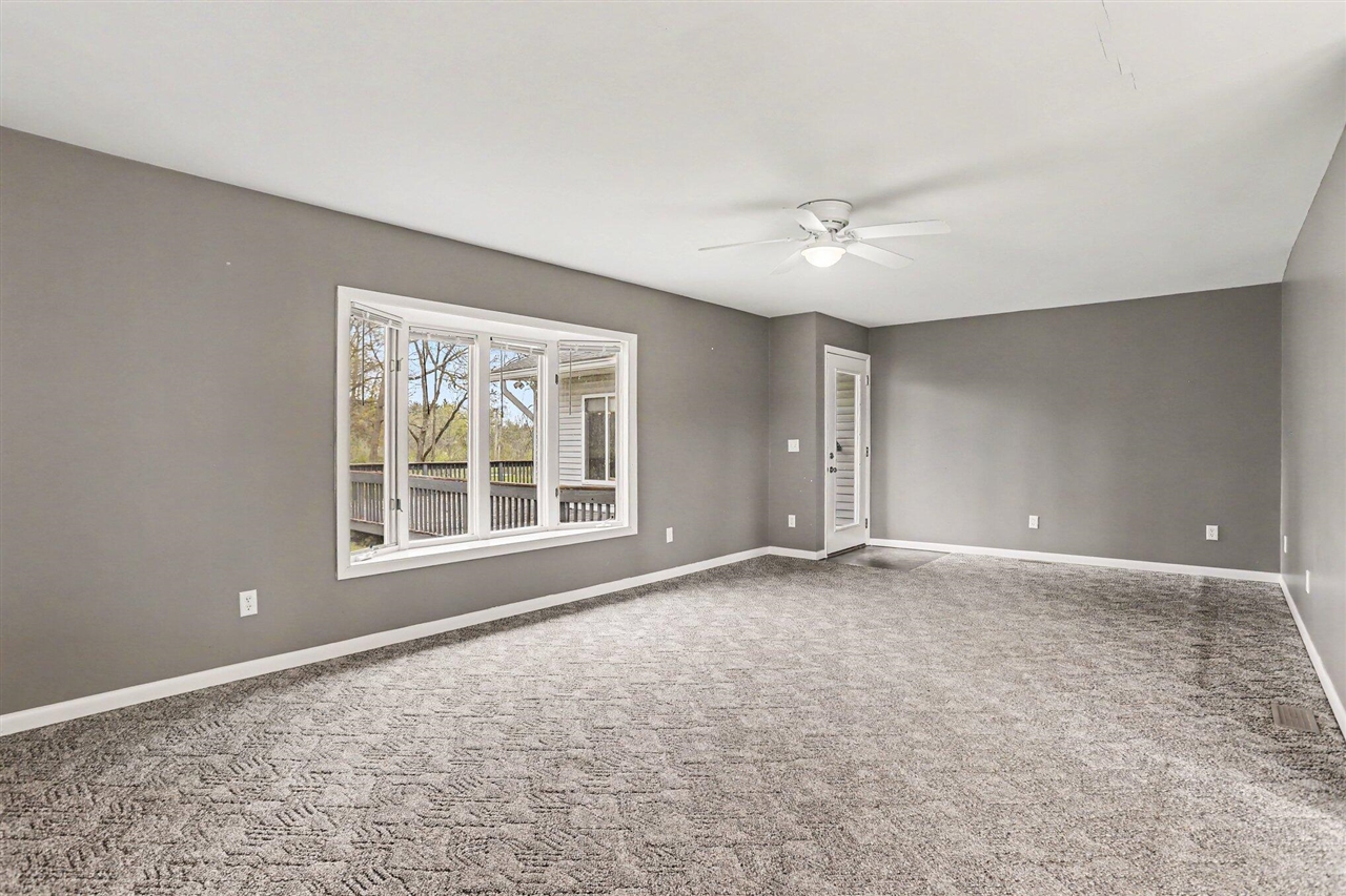 26689 28th Avenue, Gobles, MI, 49055-9232
