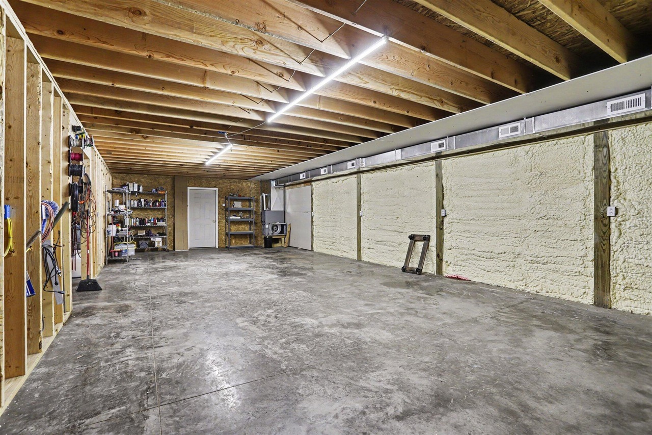 26689 28th Avenue, Gobles, MI, 49055-9232