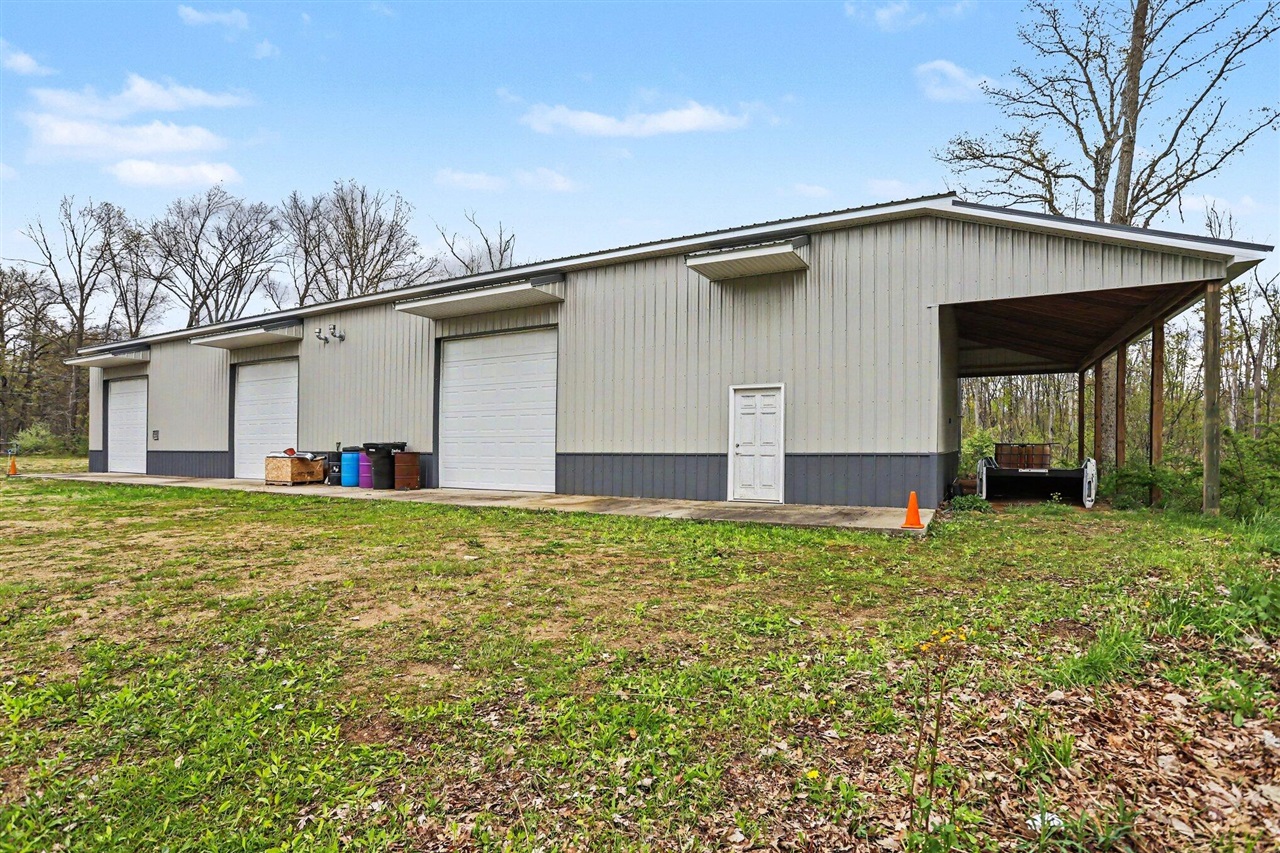 26689 28th Avenue, Gobles, MI, 49055-9232