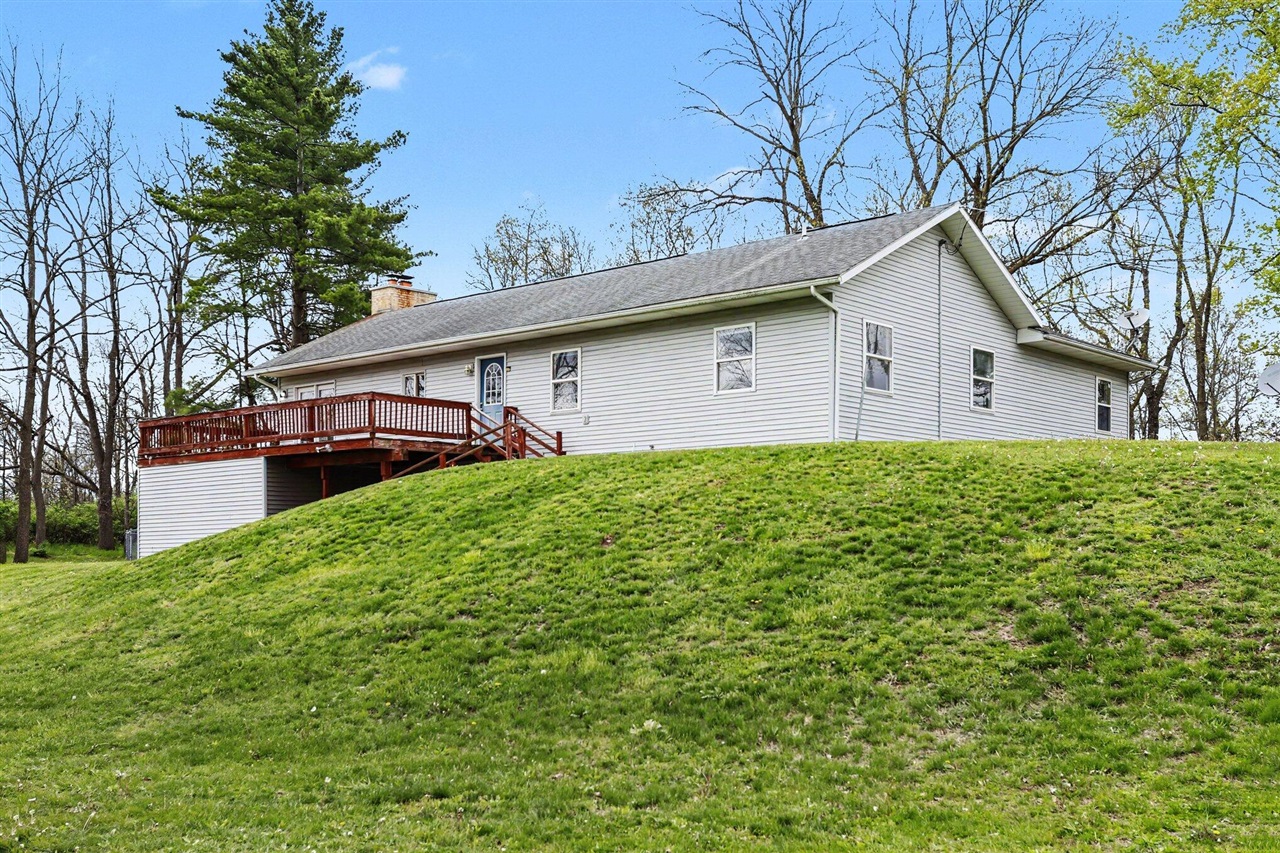 26689 28th Avenue, Gobles, MI, 49055-9232