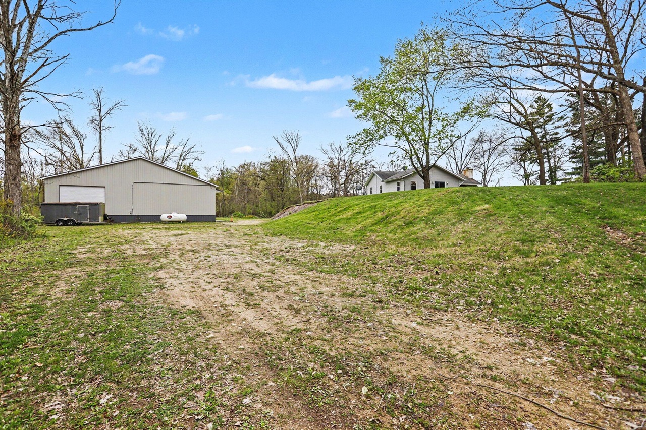 26689 28th Avenue, Gobles, MI, 49055-9232