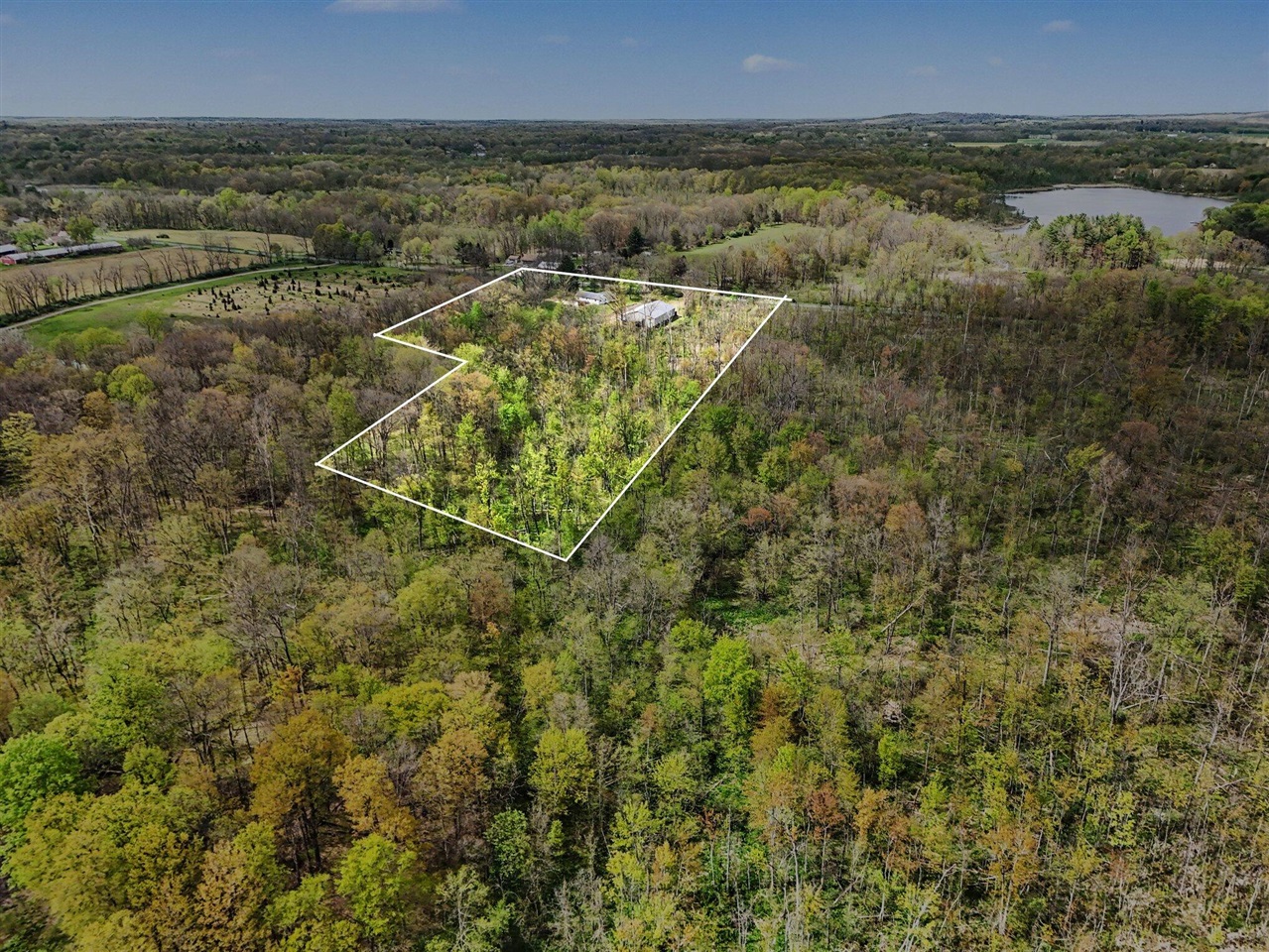 26689 28th Avenue, Gobles, MI, 49055-9232