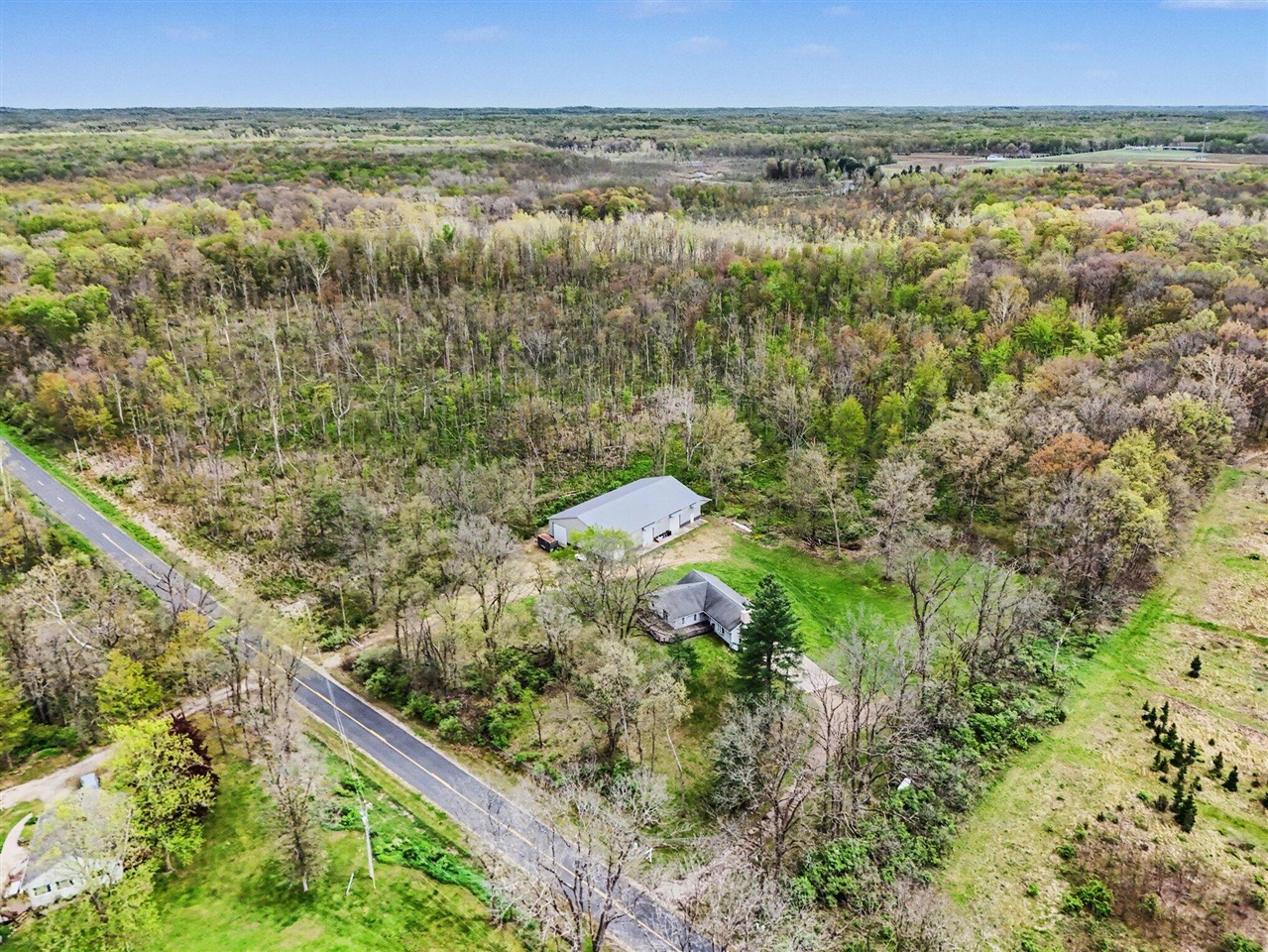 26689 28th Avenue, Gobles, MI, 49055-9232