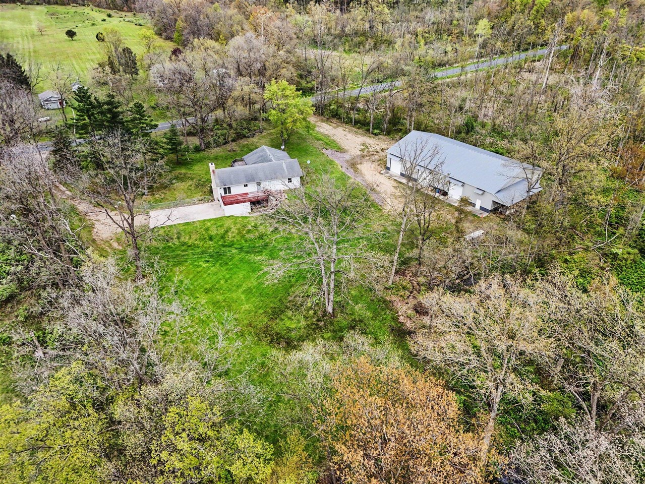 26689 28th Avenue, Gobles, MI, 49055-9232