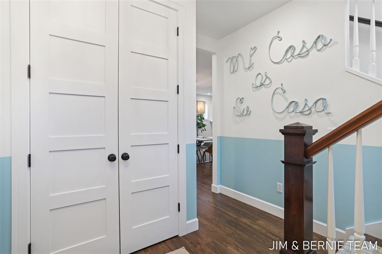 153 Elizabeth Street, Saugatuck, MI, 49453-9656