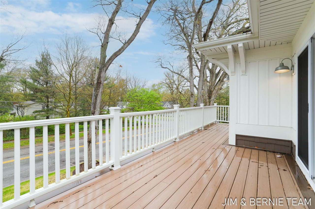 153 Elizabeth Street, Saugatuck, MI, 49453-9656